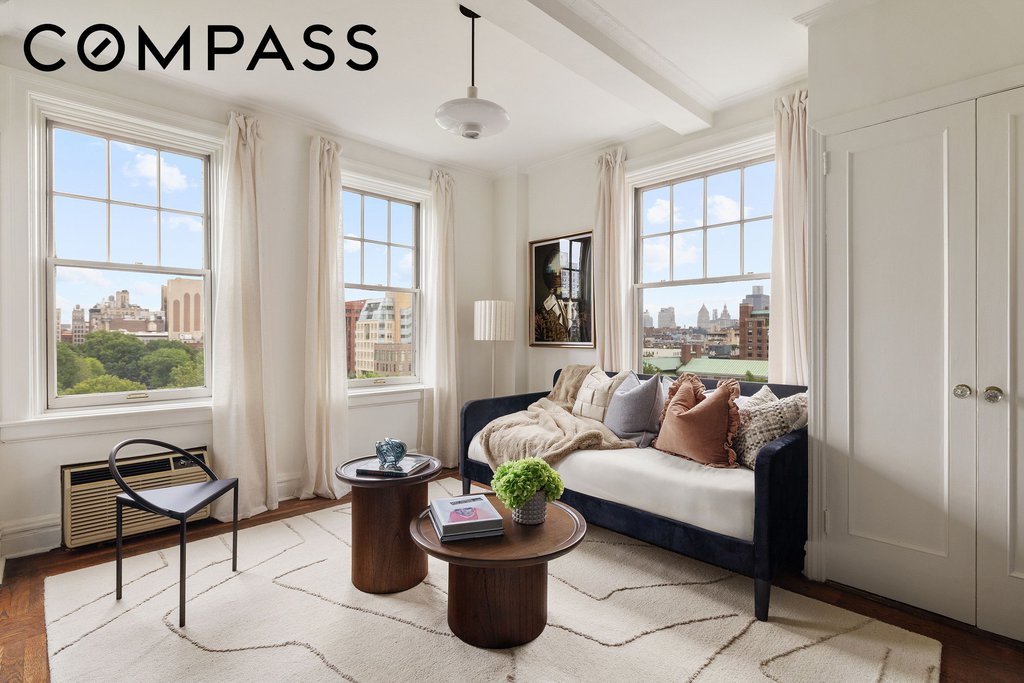 32 Washington Square West, Unit 11E photo 11