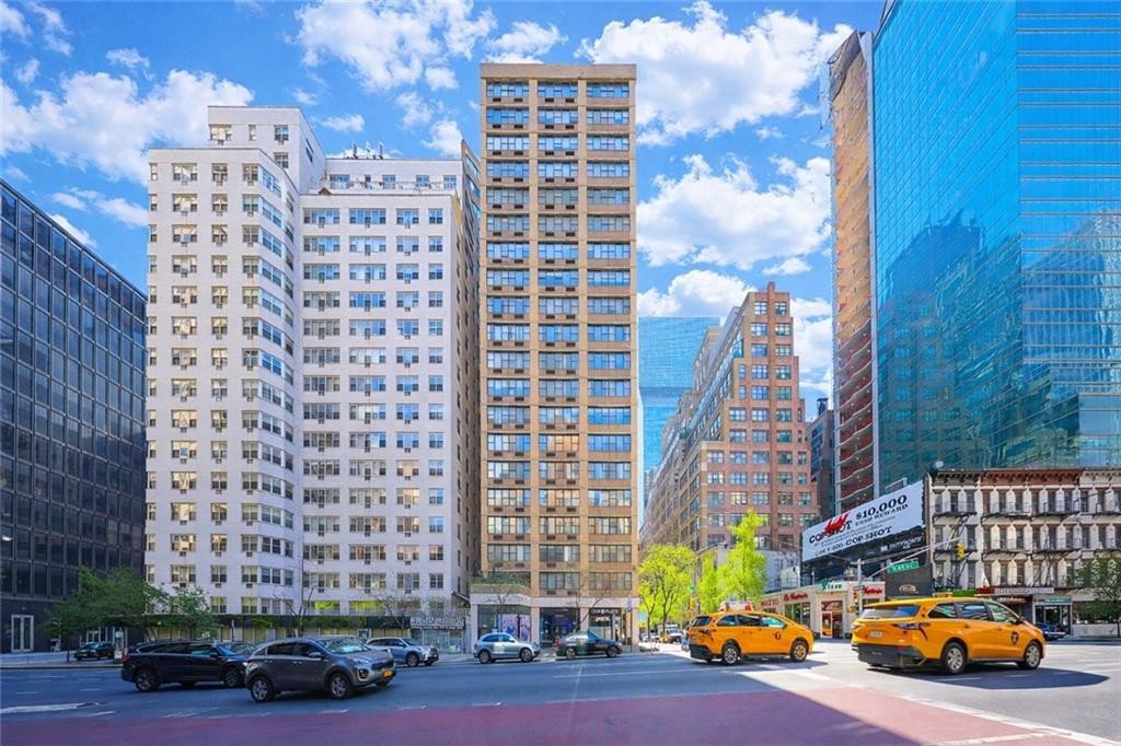 301 East 45th Street, Unit 9A