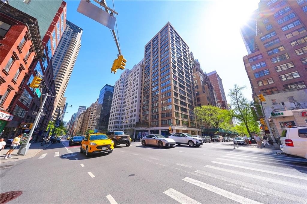 301 East 45th Street, Unit 9A photo 19