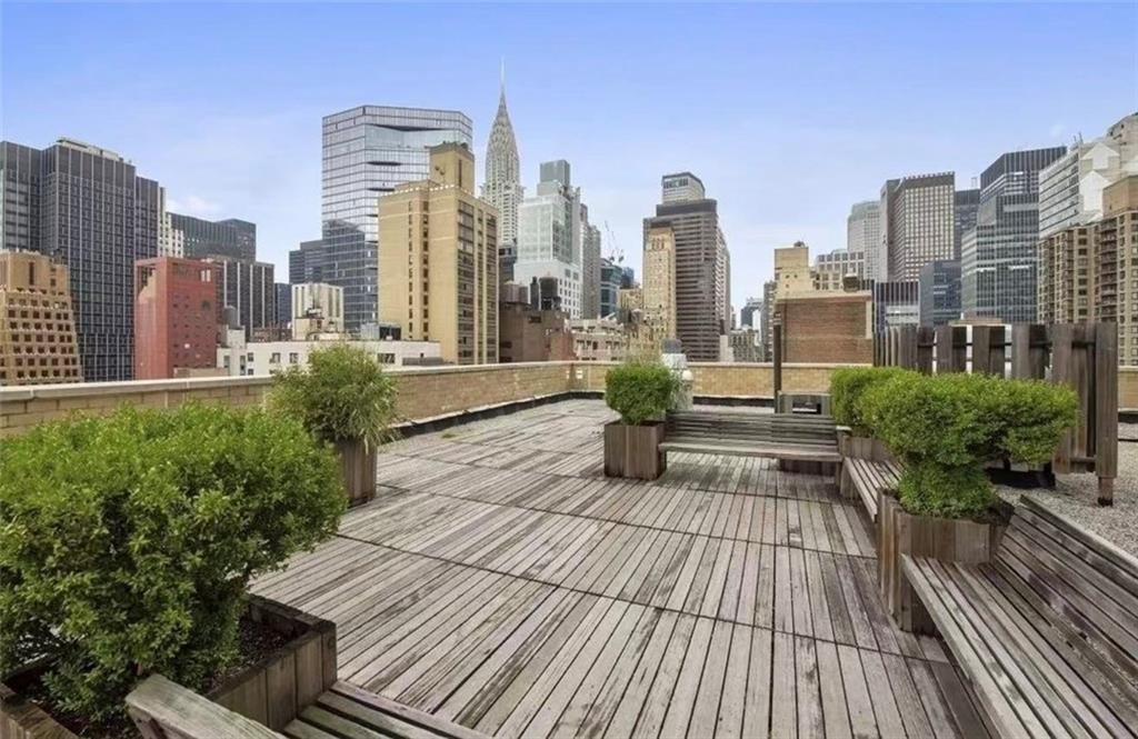 301 East 45th Street, Unit 9A photo 20