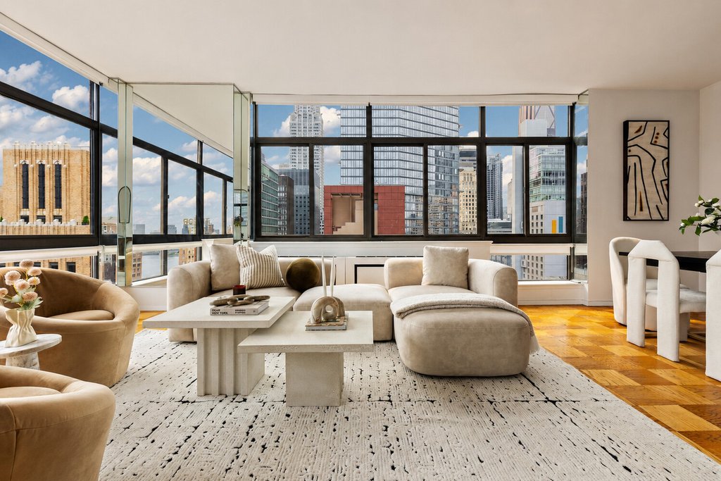 303 East 43rd Street, Unit 25B