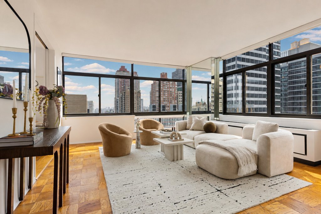 303 East 43rd Street, Unit 25B photo 2