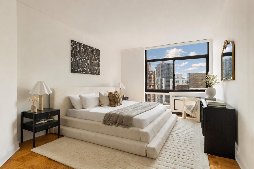 303 East 43rd Street, Unit 25B photo 6