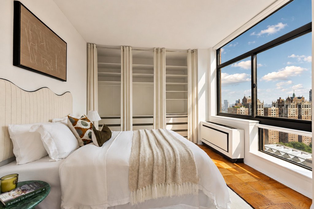 303 East 43rd Street, Unit 25B photo 9
