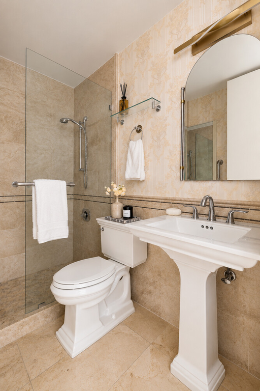 303 East 43rd Street, Unit 25B photo 11