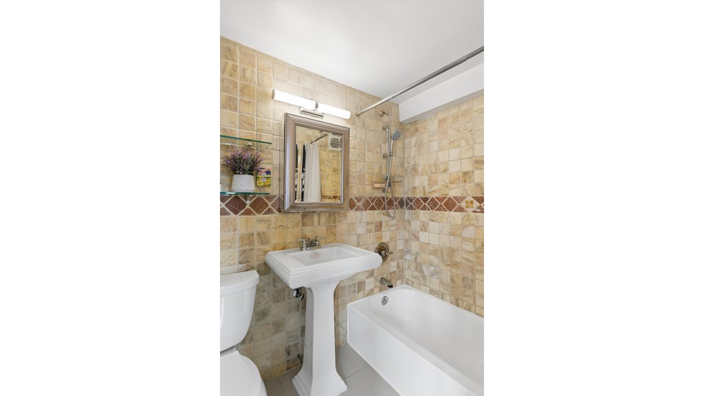 408 West 57th Street, Unit 9O photo 5