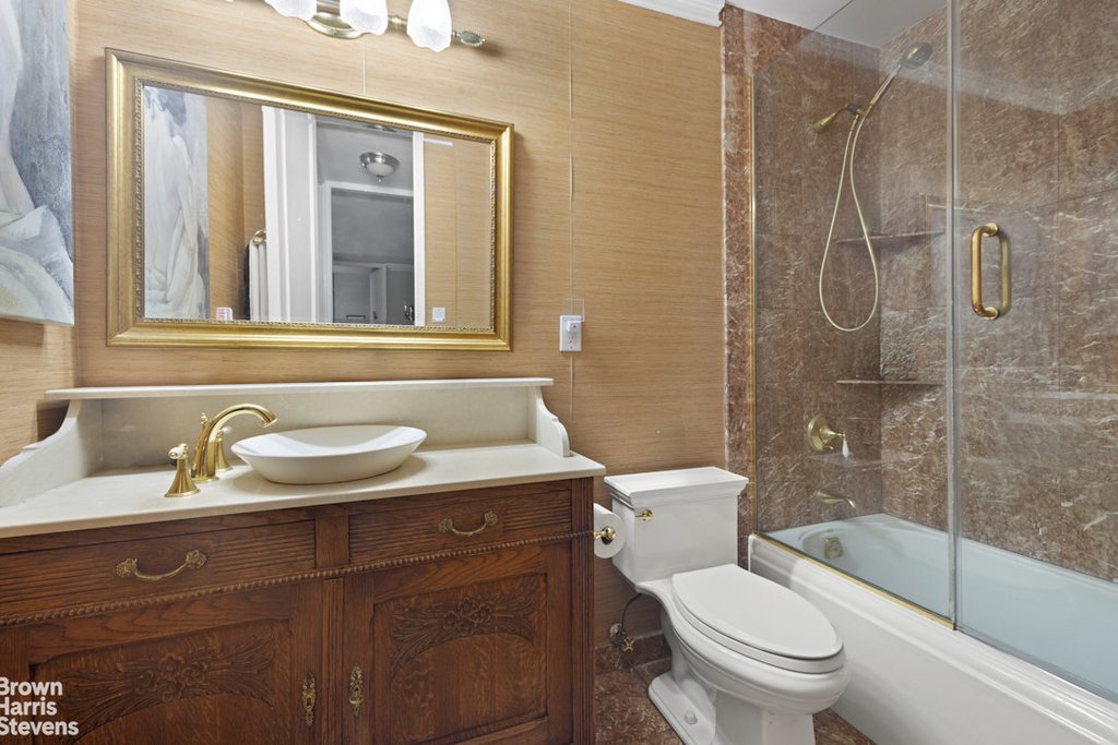 300 East 40th Street, Unit 22J photo 8