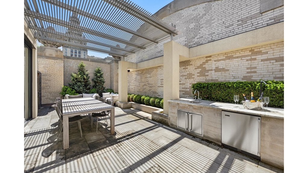 49 Chambers Street, Unit PHB