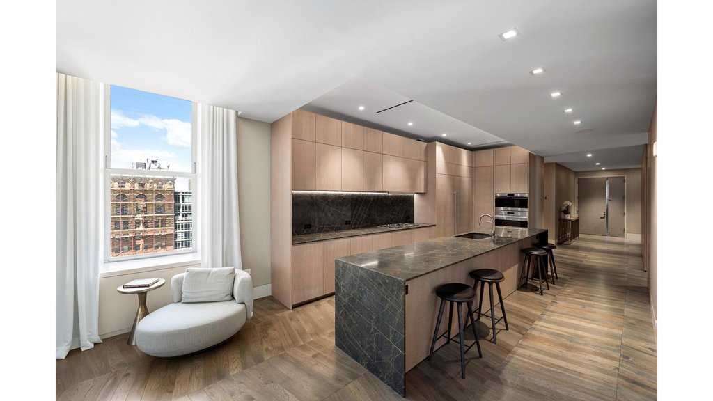 49 Chambers Street, Unit PHB photo 7