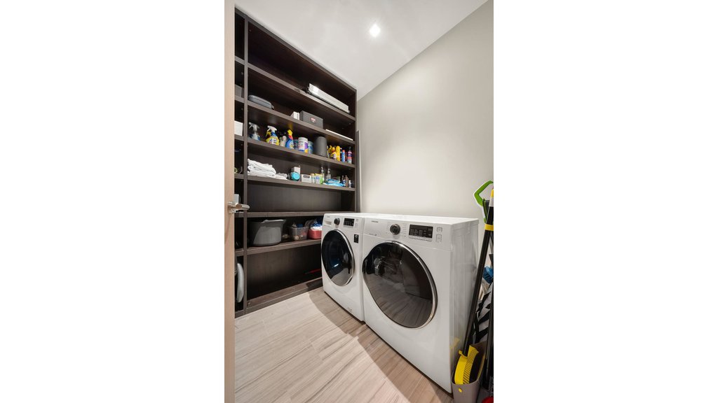 49 Chambers Street, Unit PHB photo 16