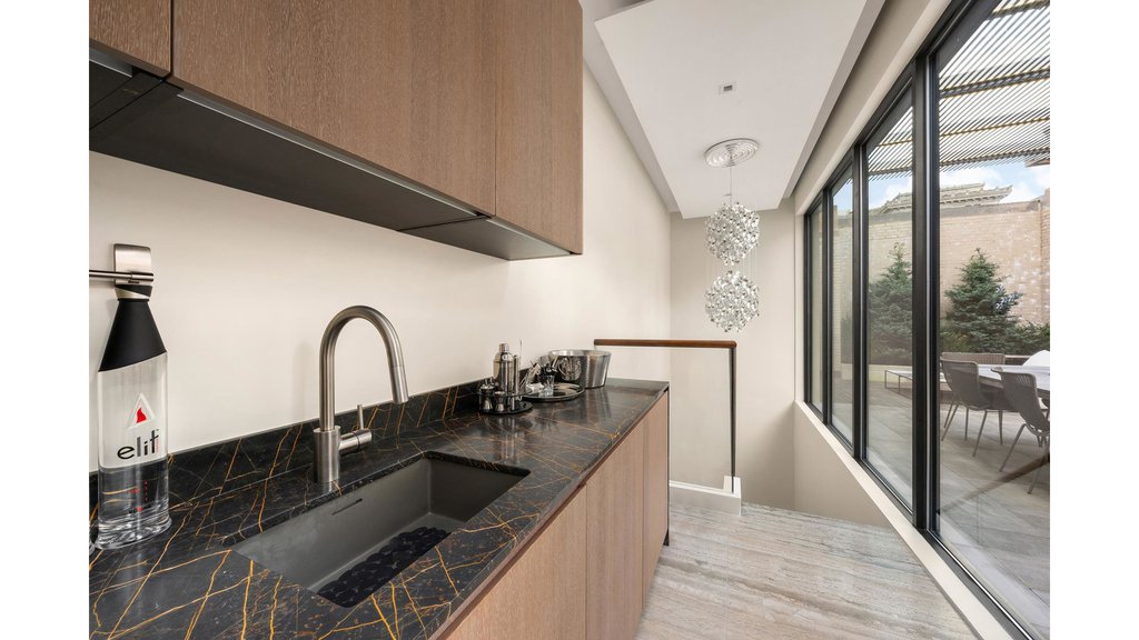 49 Chambers Street, Unit PHB photo 19