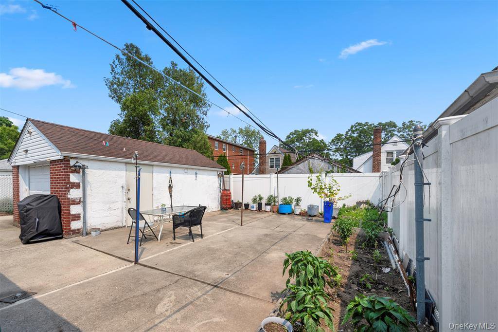 88-11 Sabre Street – For Sale photo 19