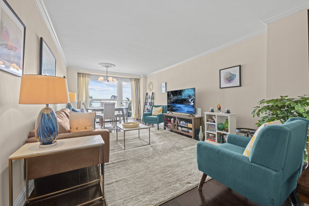 2575 Palisade Avenue, Unit 2C photo 2