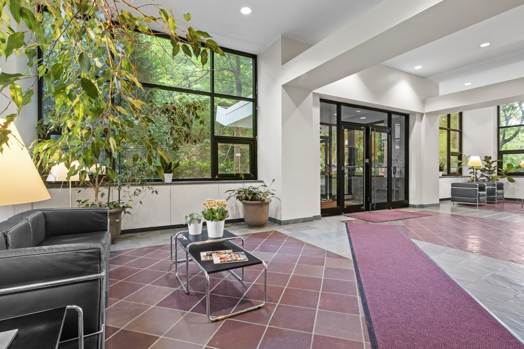 2575 Palisade Avenue, Unit 2C photo 14