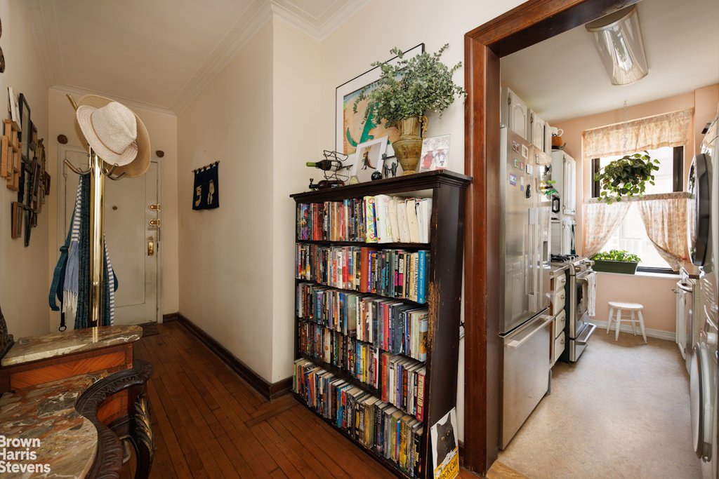 114 Clinton Street, Unit 2A photo 3