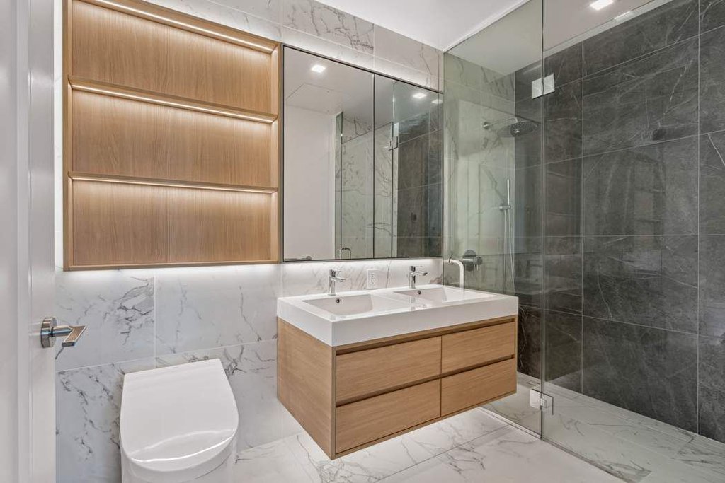 45-30 Pearson Street, Unit 17C photo 6