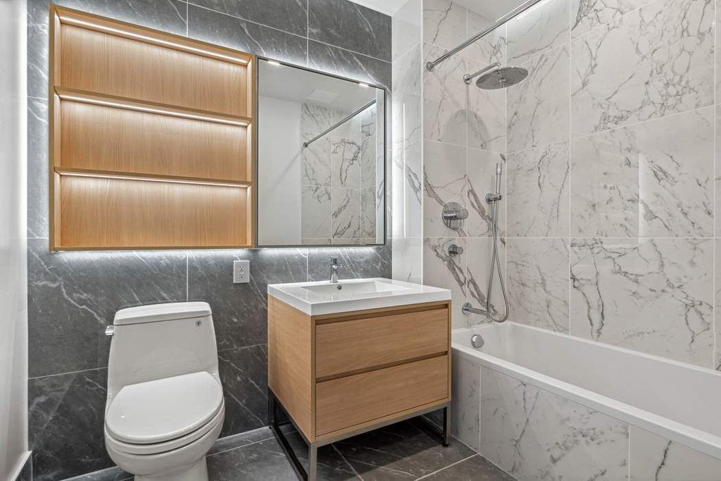 45-30 Pearson Street, Unit 17C photo 8