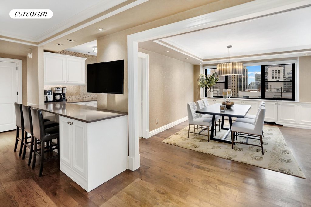 233 East 69th Street, Unit 14K photo 6
