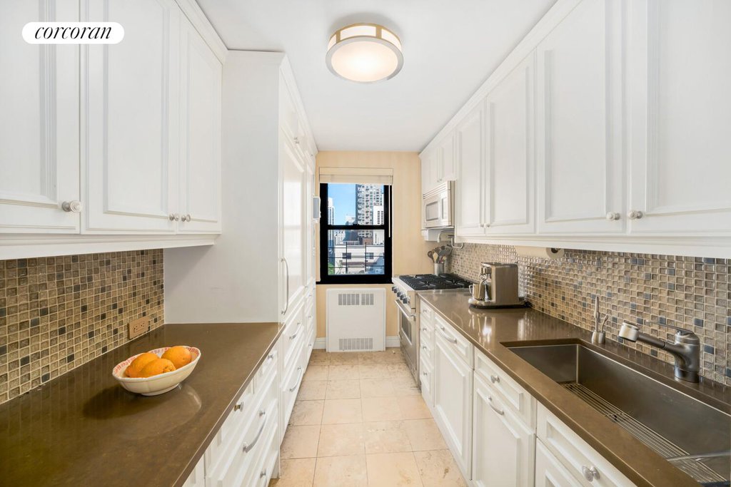 233 East 69th Street, Unit 14K photo 7