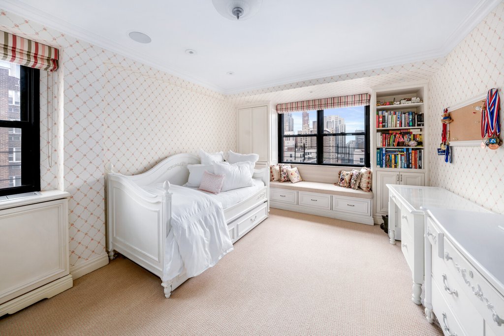 233 East 69th Street, Unit 14K photo 9