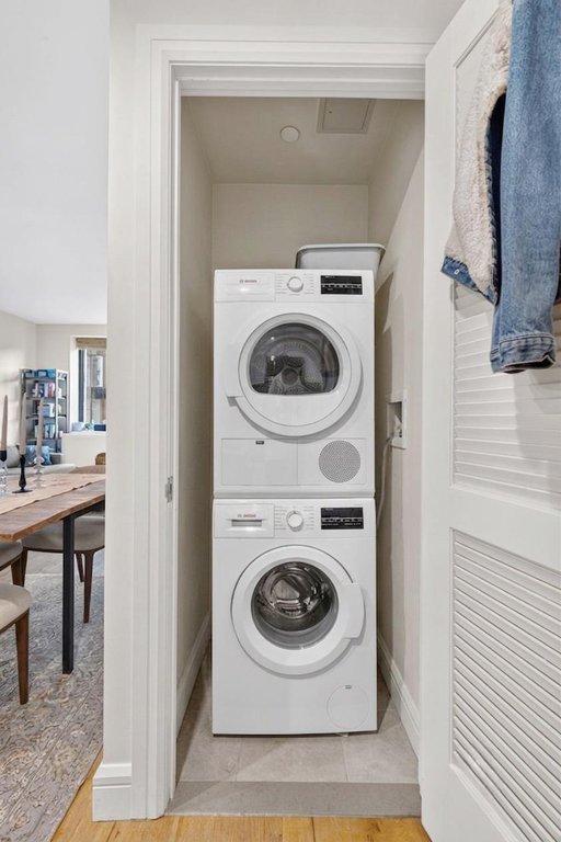 25-21 43rd Avenue, Unit 302 photo 7