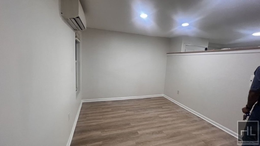 1195 Saint Marks Avenue, Unit 1 photo 5