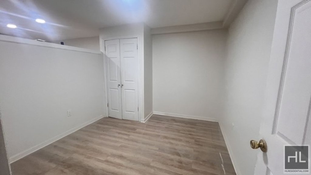 1195 Saint Marks Avenue, Unit 1 photo 7