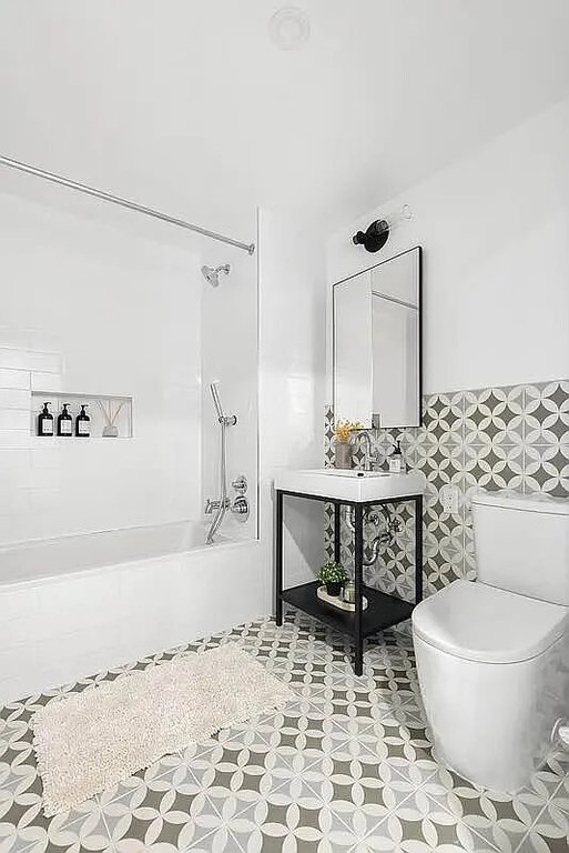 540 Graham Avenue, Unit 305 photo 7
