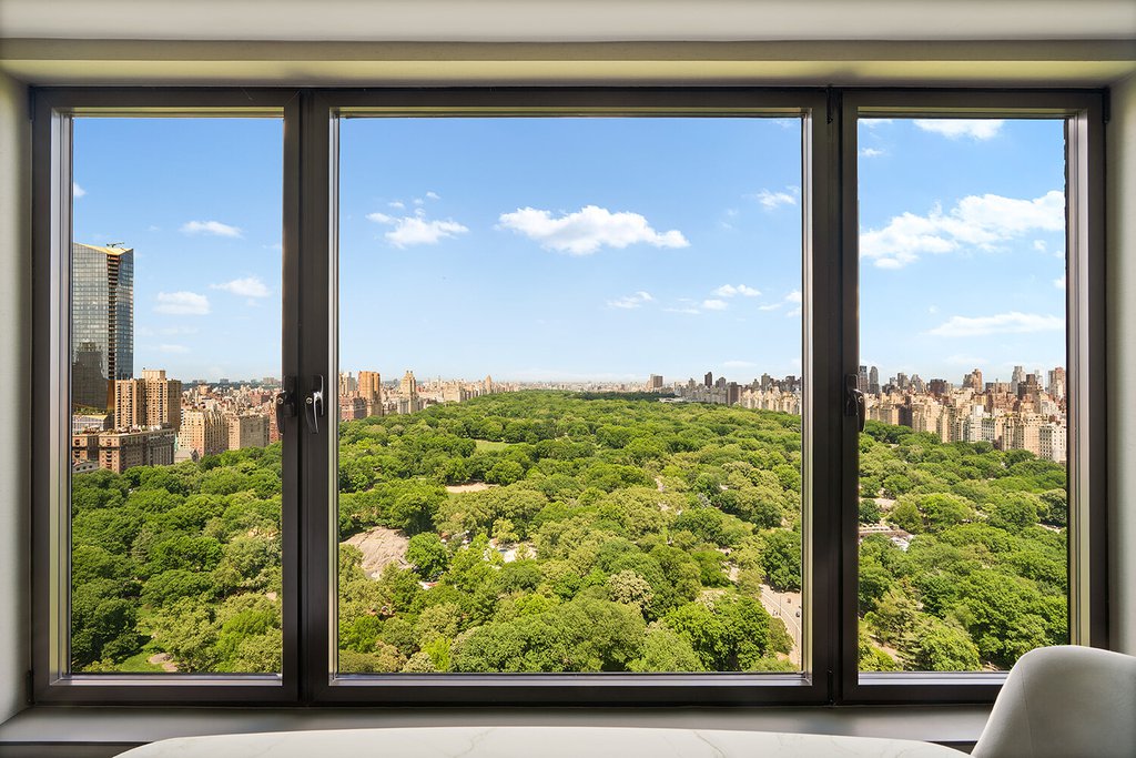 160 Central Park South, Unit 3101/3118 photo 15