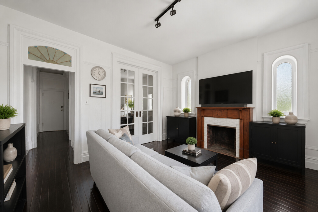 411 Clinton Street, Unit 5