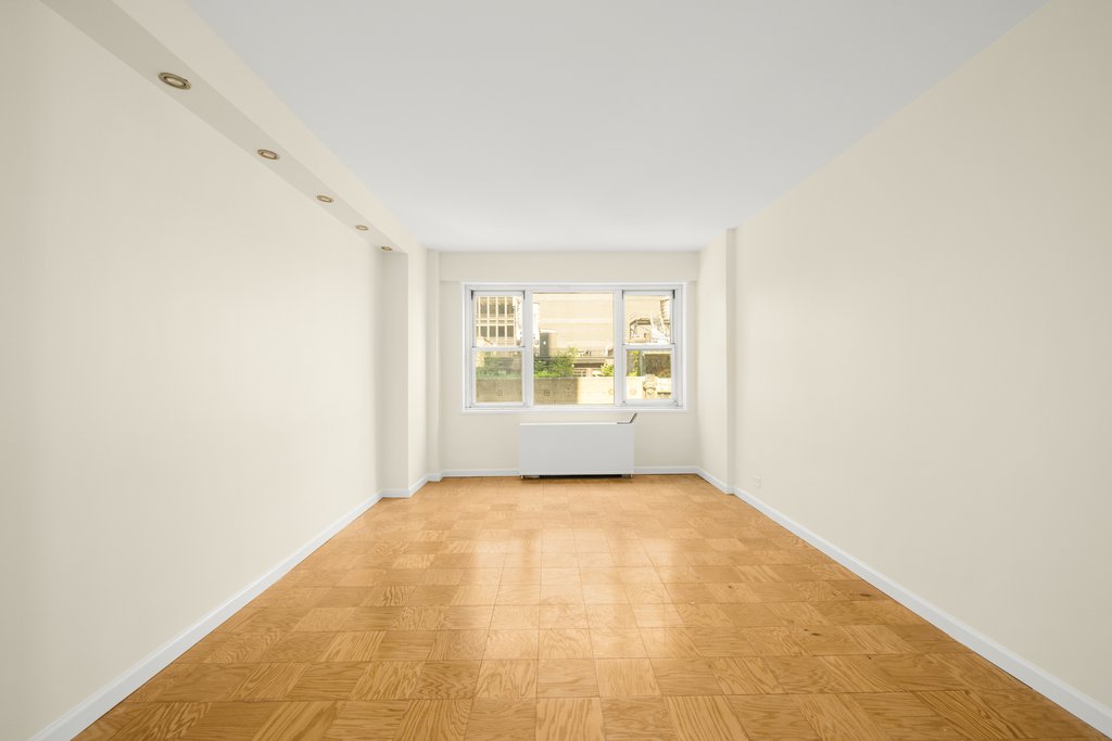 159 West 53rd Street, Unit 14F photo 3