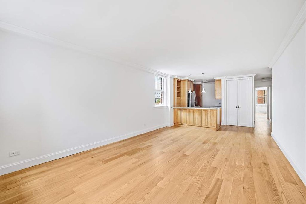 32 Gramercy Park South, Unit 10A photo 16