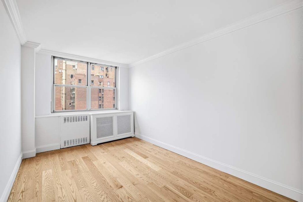 32 Gramercy Park South, Unit 10A photo 18