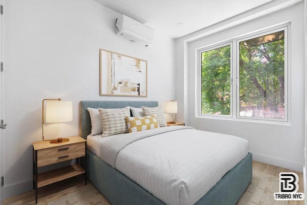 461 Lexington Avenue, Unit 1L photo 6