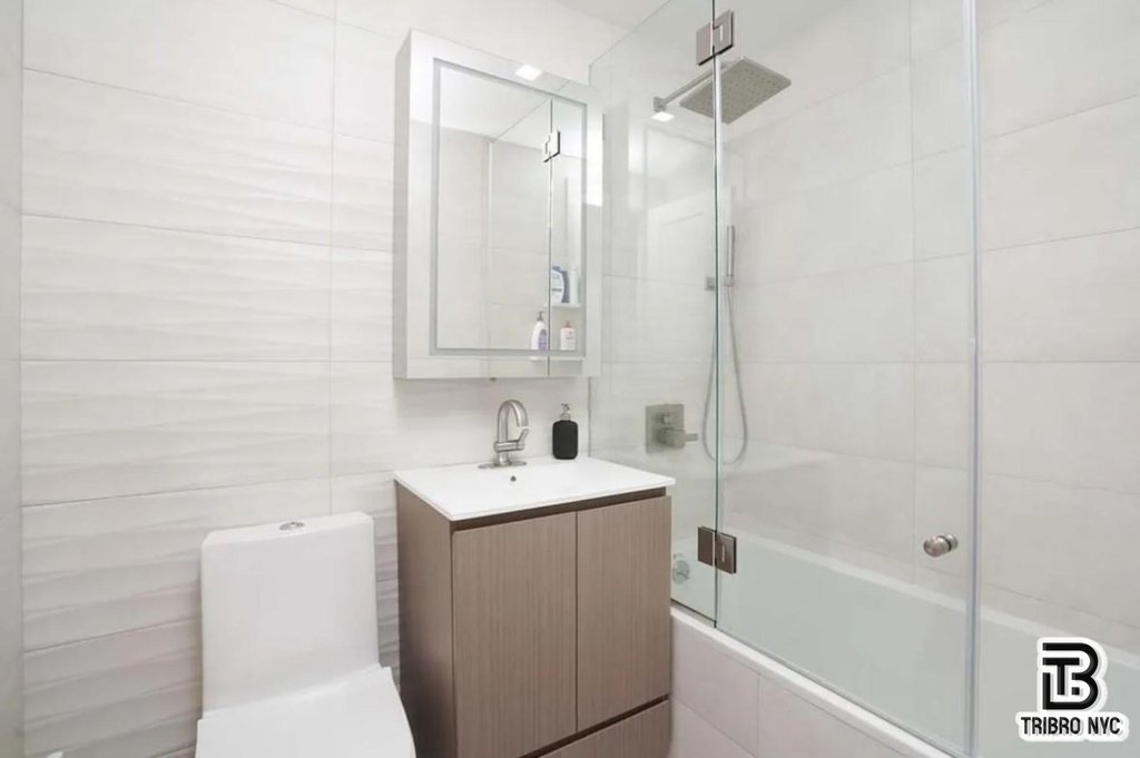 461 Lexington Avenue, Unit 1L photo 9