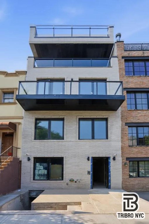 461 Lexington Avenue, Unit 1L photo 10