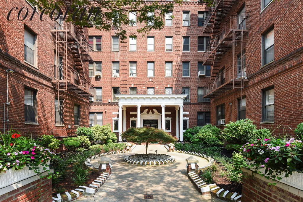 657 East 26th Street, Unit 3N photo 2