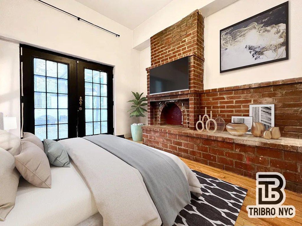 332 West 46th Street, Unit 1 photo 5