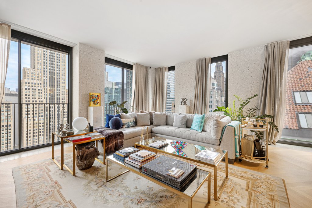 16 West 40th Street, Unit 27B photo 3