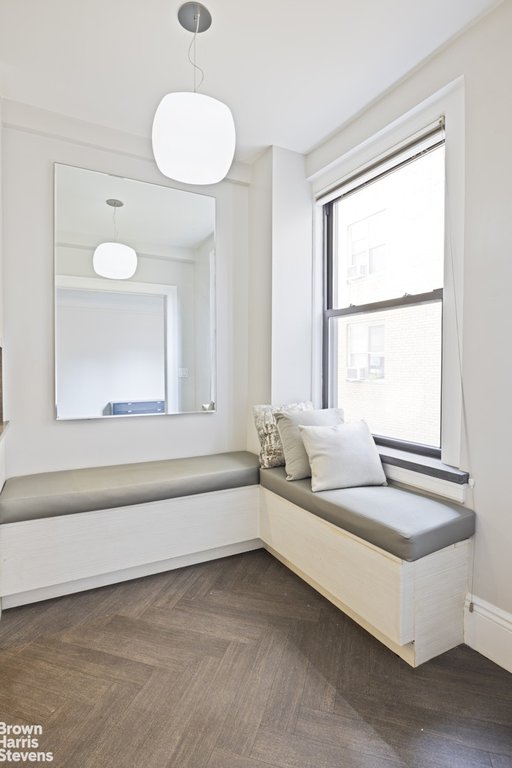 136 East 36th Street, Unit 6C photo 4