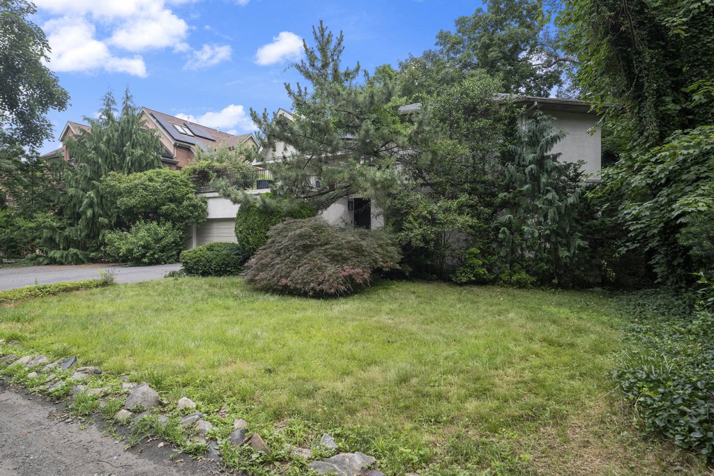 5250 Arlington Avenue – For Sale photo 2