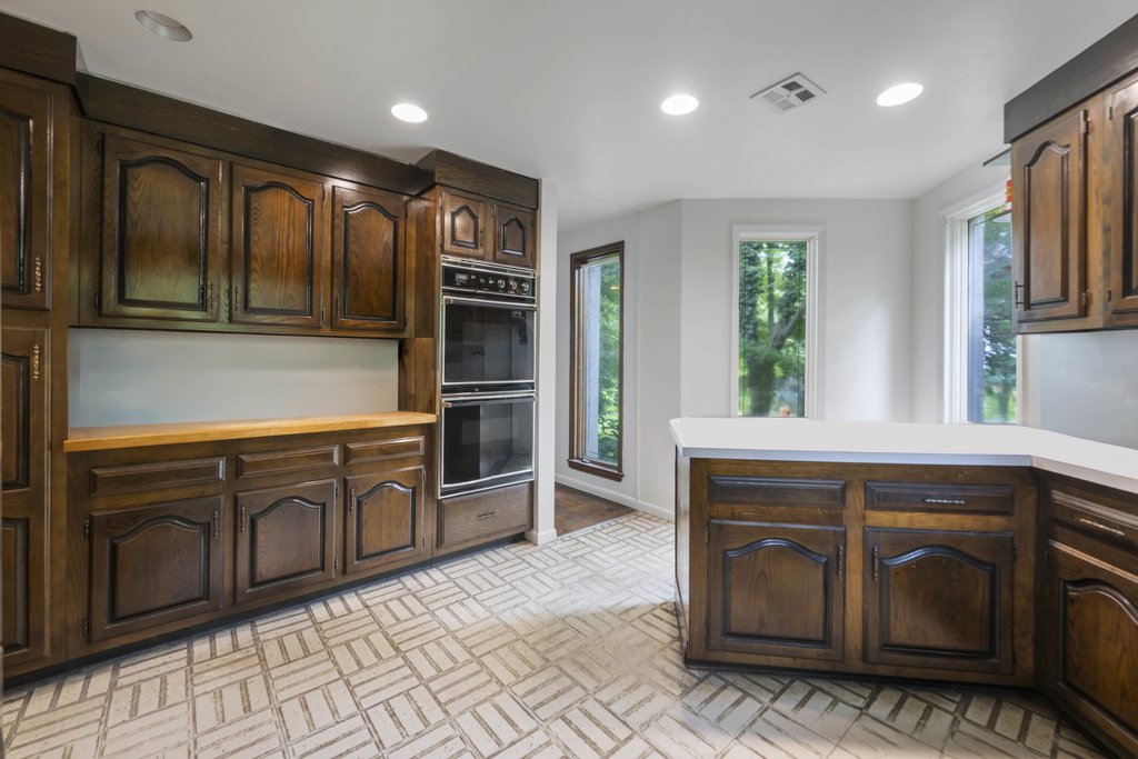 5250 Arlington Avenue – For Sale photo 13