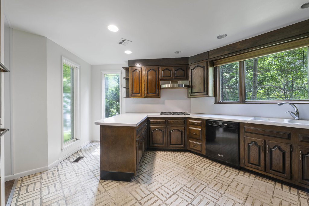 5250 Arlington Avenue – For Sale photo 14