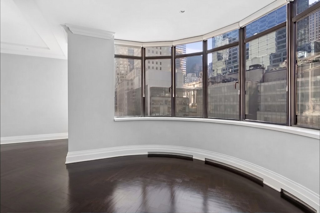 17 West 54th Street, Unit 6C photo 6