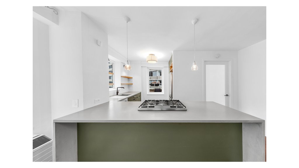 411 East 53rd Street, Unit 14B photo 3