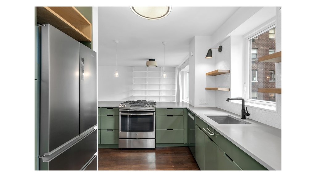 411 East 53rd Street, Unit 14B photo 4