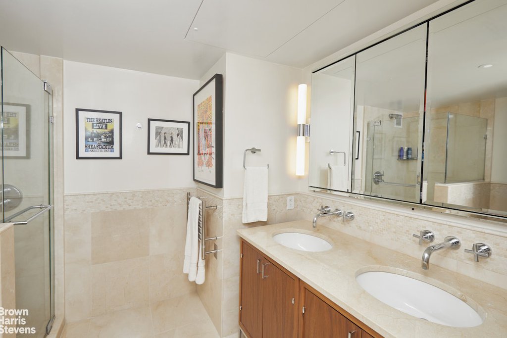 200 East 66th Street, Unit D202 photo 5