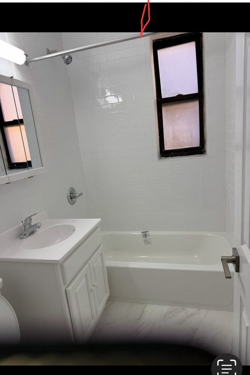 2866 Marion Avenue, Unit 1C photo 4