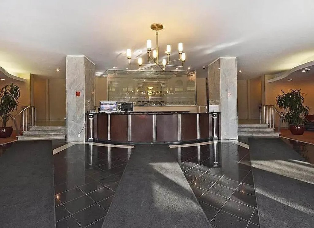 5800 Arlington Avenue, Unit 18J photo 7