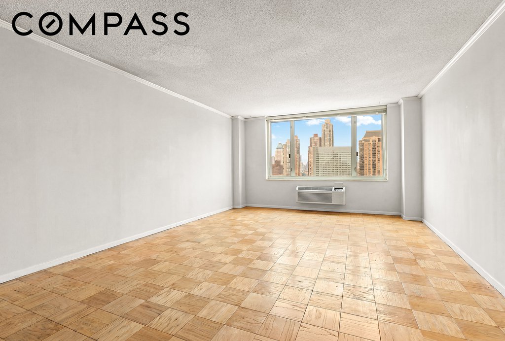 130 West 67th Street, Unit 25C photo 2